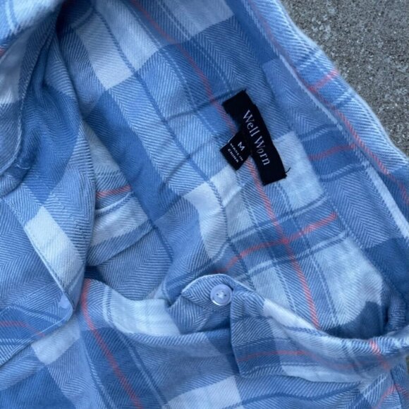 Woman's  Soft Plaid Flannel Button Down Size Medium - Picture 8 of 15